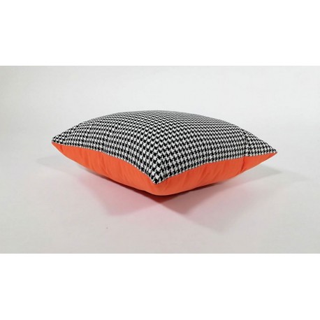Poduszka dekoracyjna wzory geometryczne  od Rossi Furniture