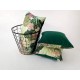 Poduszka dekoracyjna Motyw Liściasty zielona French Velvet Rossi Furniture Komlept poduszek dekoracyjnych Liście